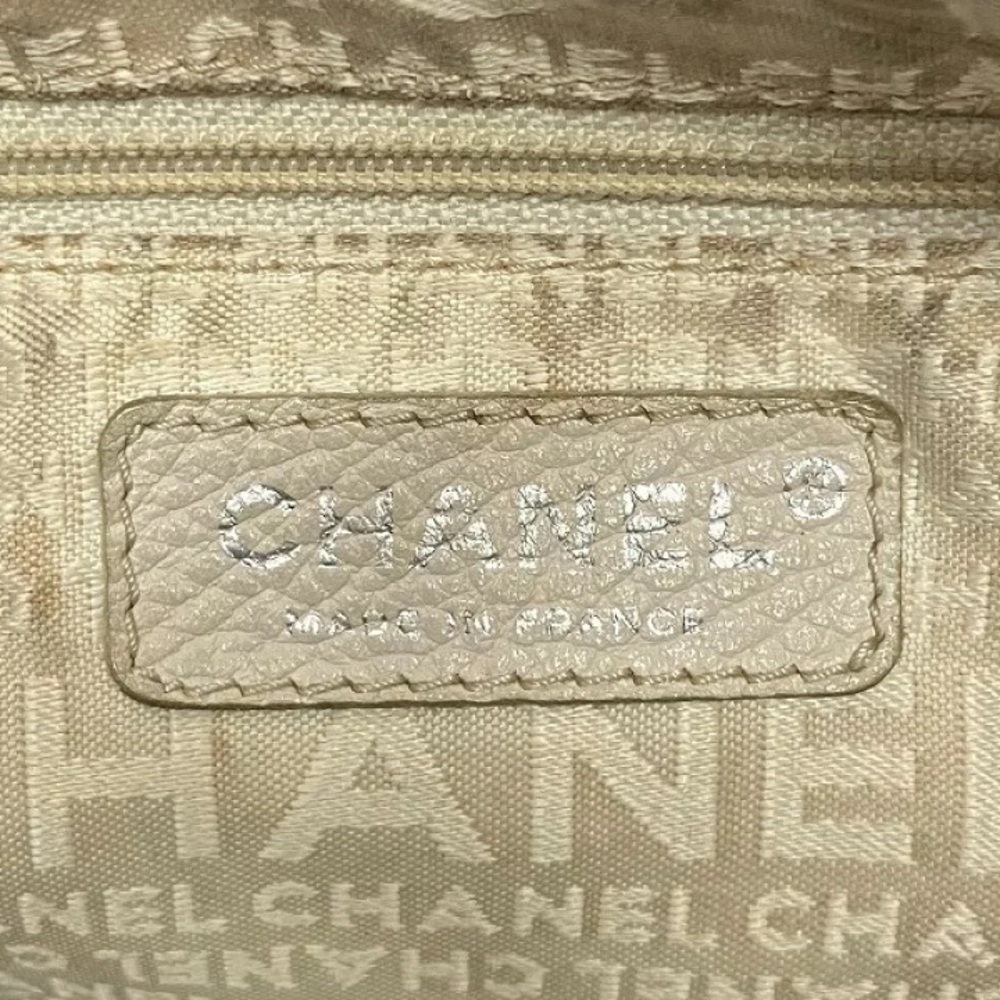 Authentic CHANEL taupe calfskin leather oversized tassel hobo bag - Picture 13 of 13